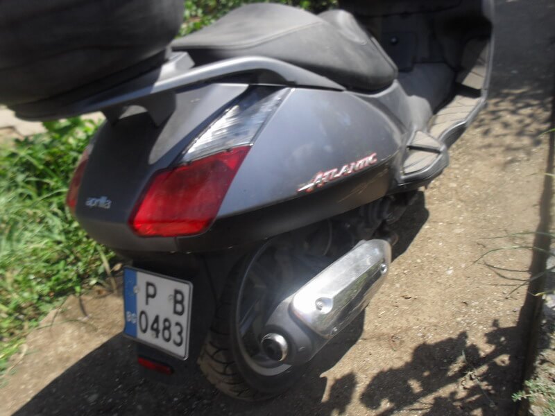 Цена: 6000 лева Мотоциклет “APRILIA ATLANTIC SP” 300 кубика, година 2014